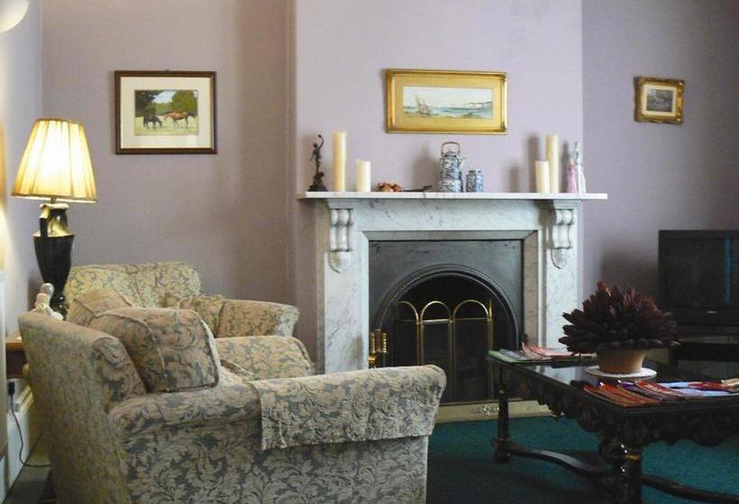 Croxton House Bed And Breakfast