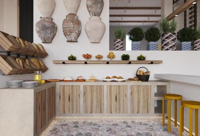 ホテル Delfini Beach