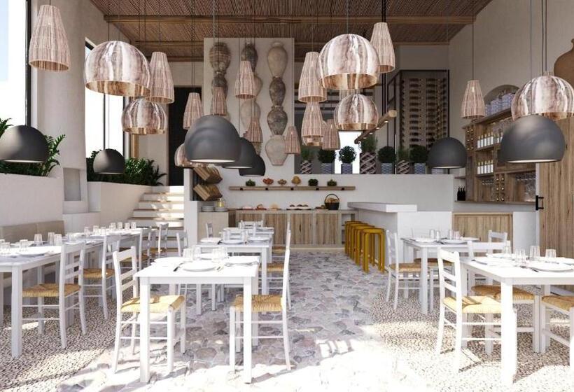 ホテル Delfini Beach