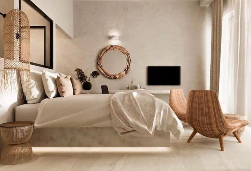 ホテル Delfini Beach