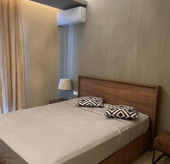 בית מלון כפרי Delfini Beach