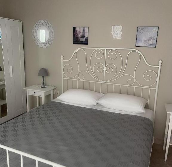 ホテル Delfini Beach