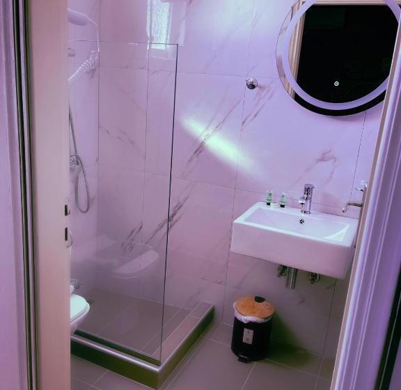 בית מלון כפרי Delfini Beach