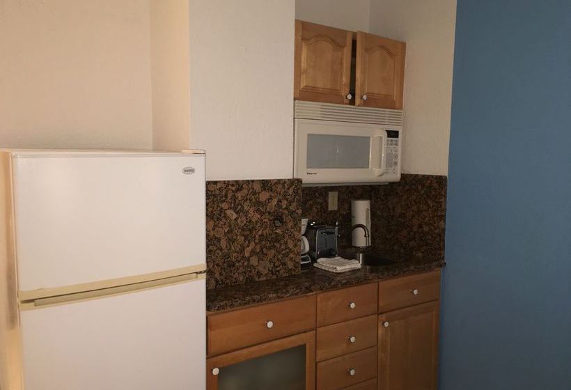 Design Suites Hollywood Beach