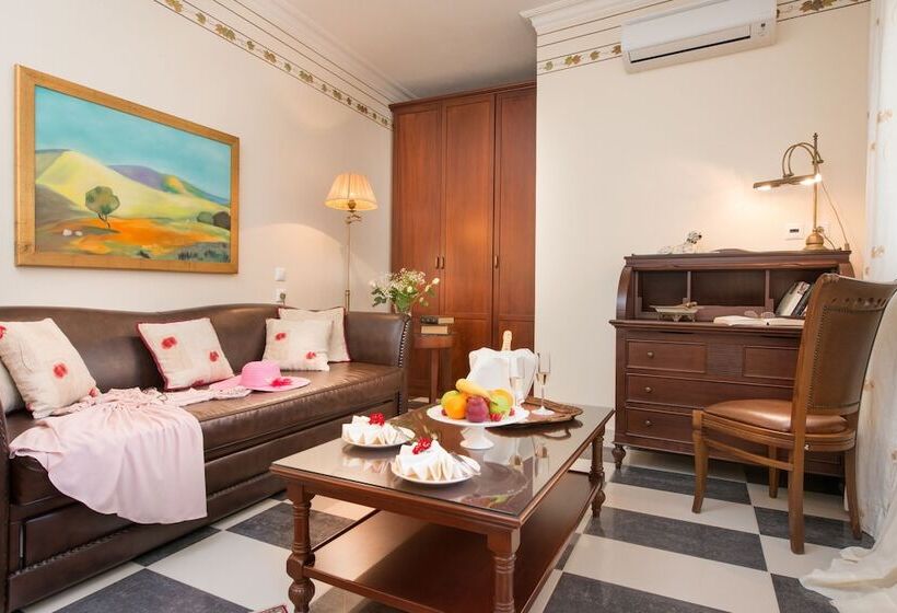 Enavlion Hotel Batagianni