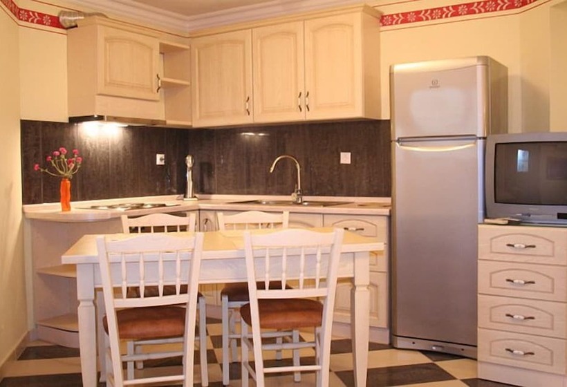 Enavlion Hotel Batagianni