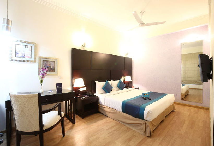 Fabhotel New Friends Colony