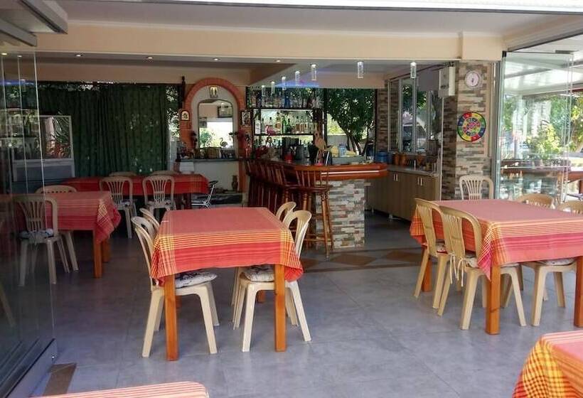 Flamingo Apartments By Corfuescapes