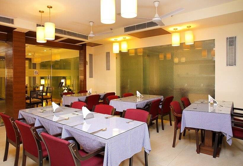 فندق Ahuja Residency Cyber City Ii