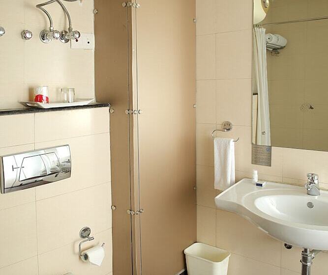 فندق Ahuja Residency Cyber City Ii