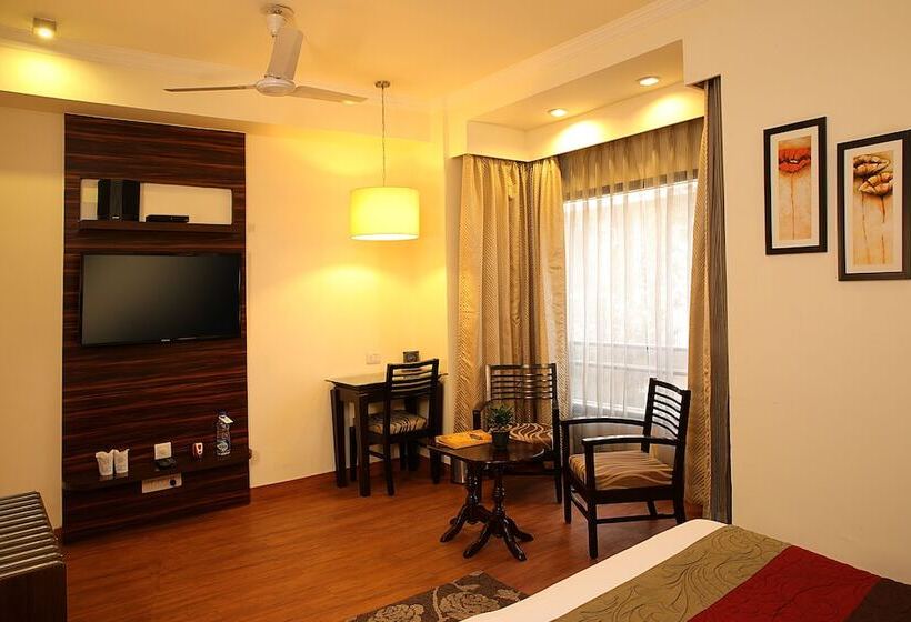 فندق Ahuja Residency Cyber City Ii