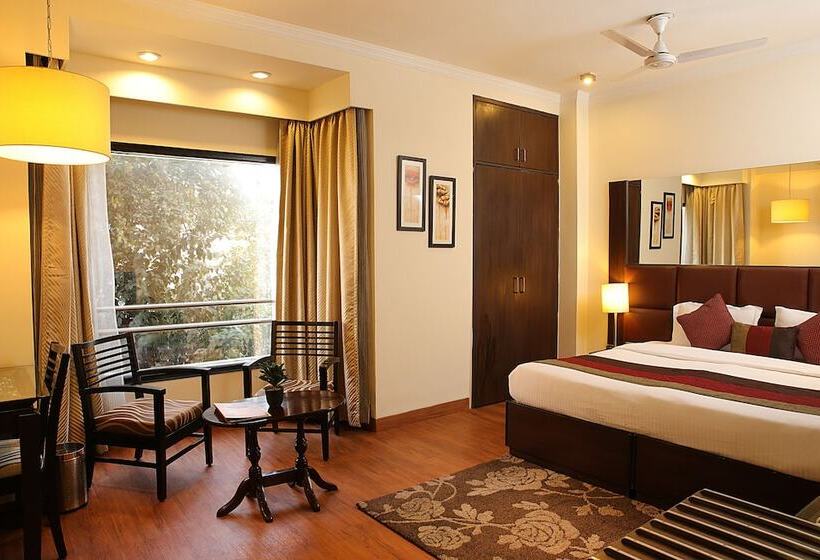 فندق Ahuja Residency Cyber City Ii