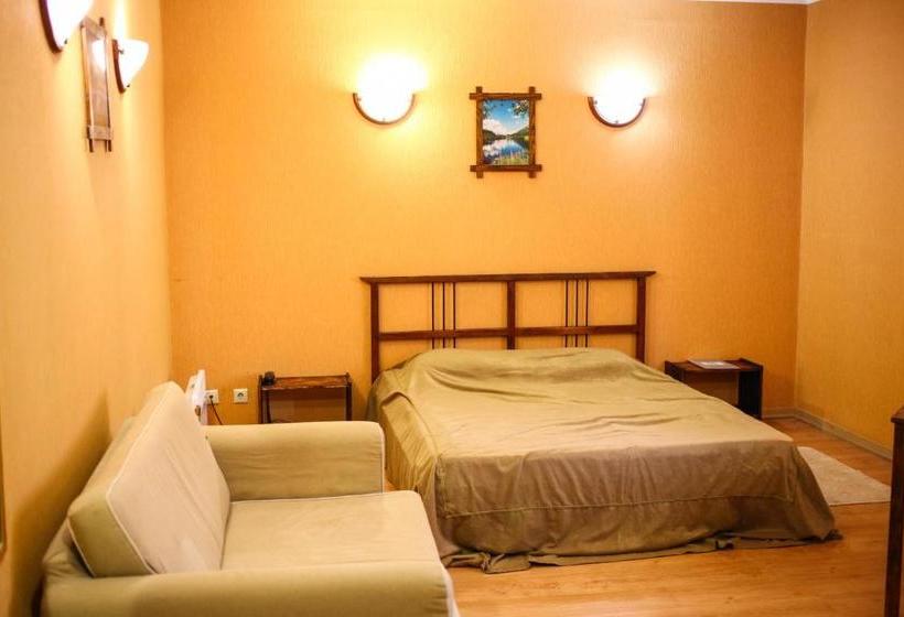 Отель Alpiysky Dvor