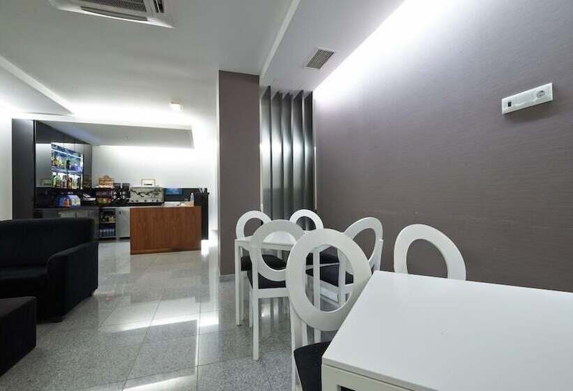 Azinheira By Ridan Hotels