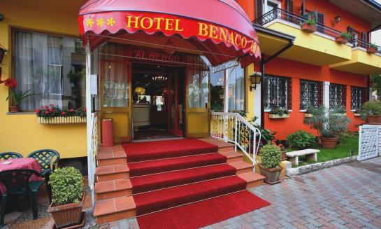 فندق Benaco