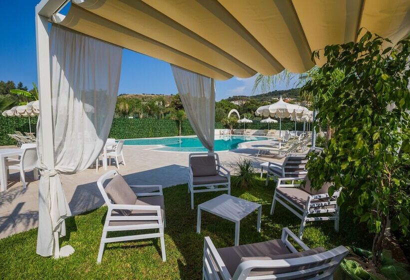 Отель Blu Tropical Resort