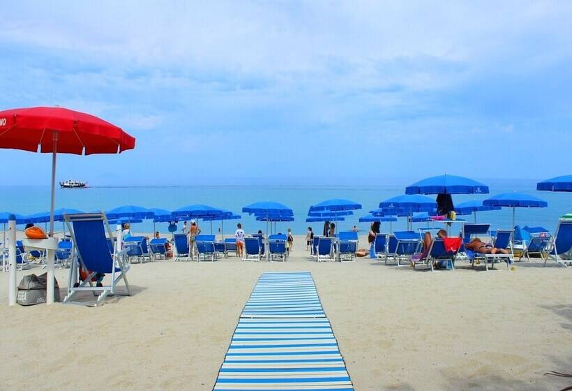 Отель Blu Tropical Resort