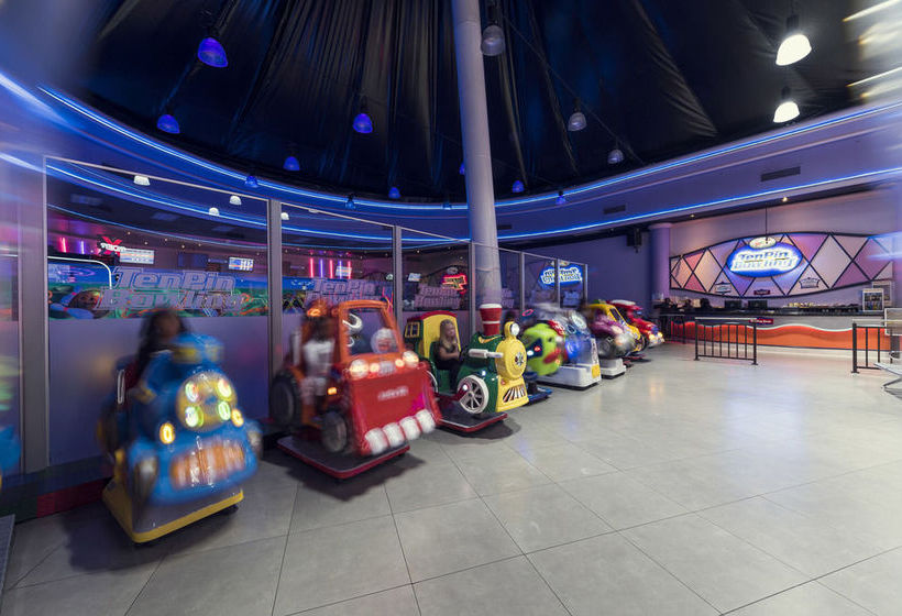 בית מלון כפרי Carnival City