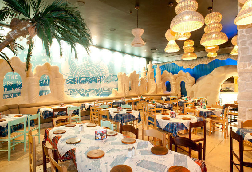 בית מלון כפרי Carnival City