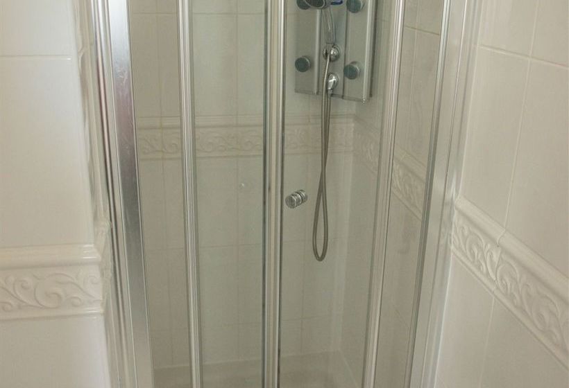 בית מלון כפרי Carr Villa