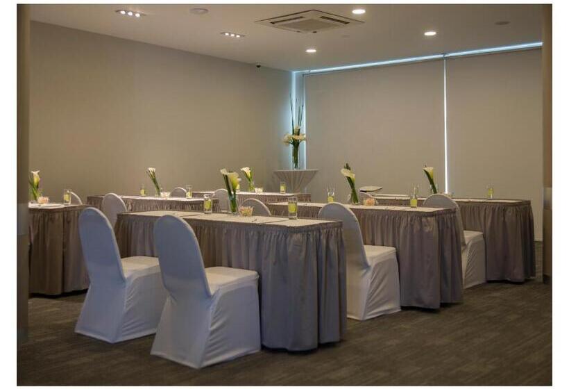 هتل Casa Grande Suites