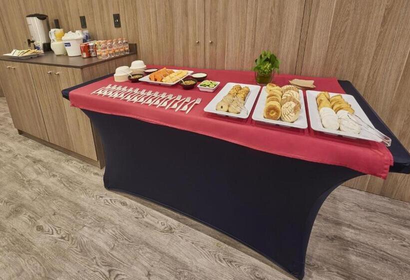 בית מלון כפרי City Express By Marriott Ciudad De Mexico Aeropuerto