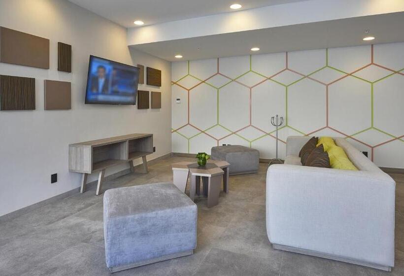 בית מלון כפרי City Express By Marriott Ciudad De Mexico Aeropuerto