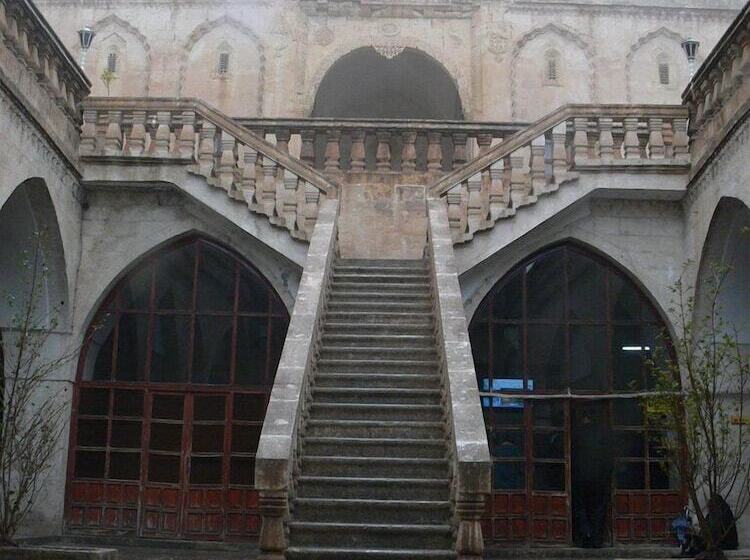 هتل Dara Konağı