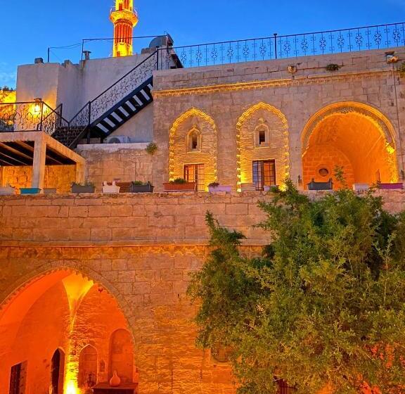 هتل Dara Konağı