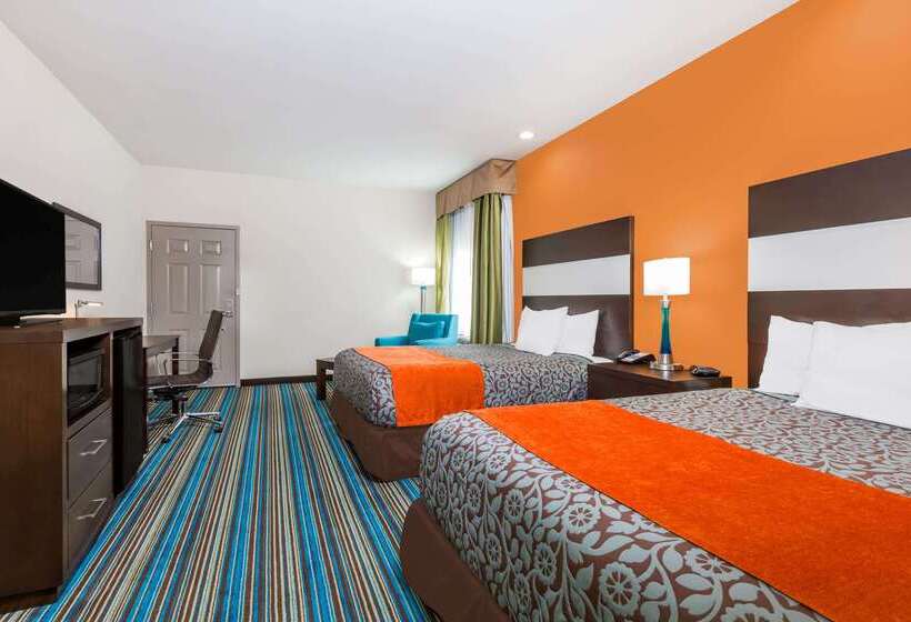 Отель Days Inn & Suites By Wyndham Katy