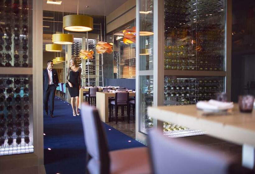 ホテル Downtown Rotana