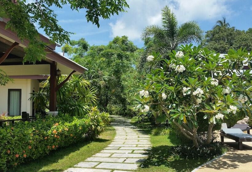 هتل Grand Manita Beach Resort