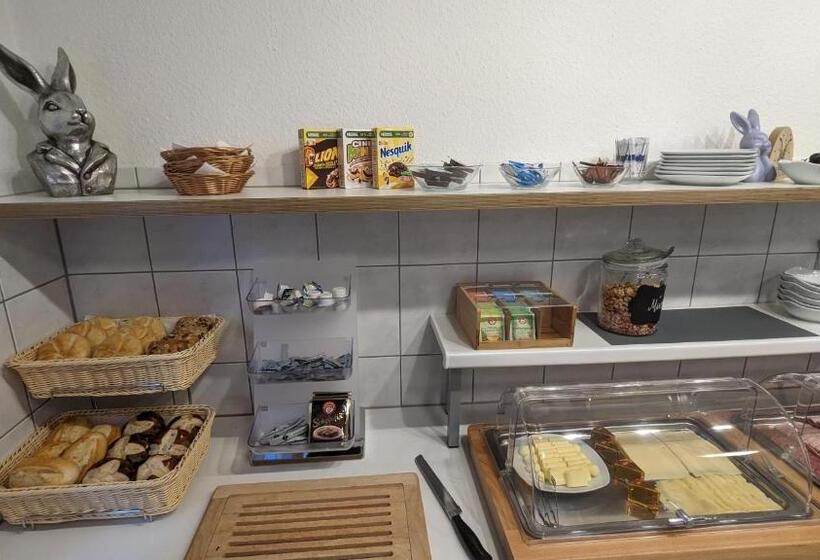 호텔 Gästehaus Ziegler