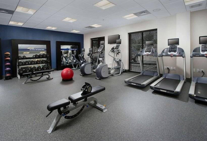 酒店 Hampton Inn & Suites Falls Church