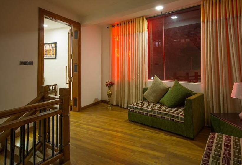 Отель Hill Pride City