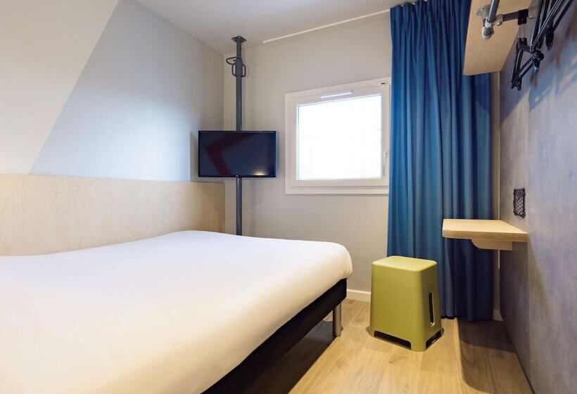 Отель Ibis Budget Villemomble