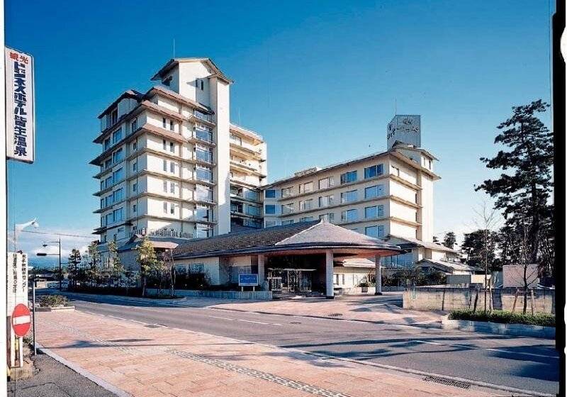 בית מלון כפרי Kaike Tsuruya