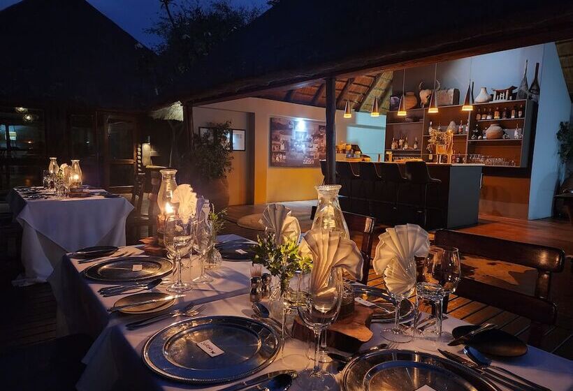 Отель Karongwe Portfolio Karongwe River Lodge