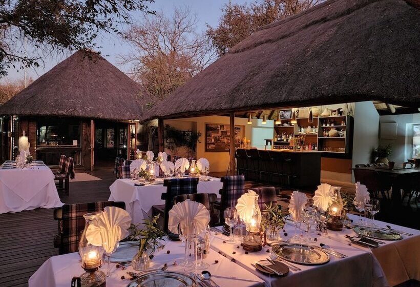 Отель Karongwe Portfolio Karongwe River Lodge