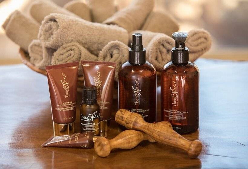 Отель Karongwe Portfolio Karongwe River Lodge