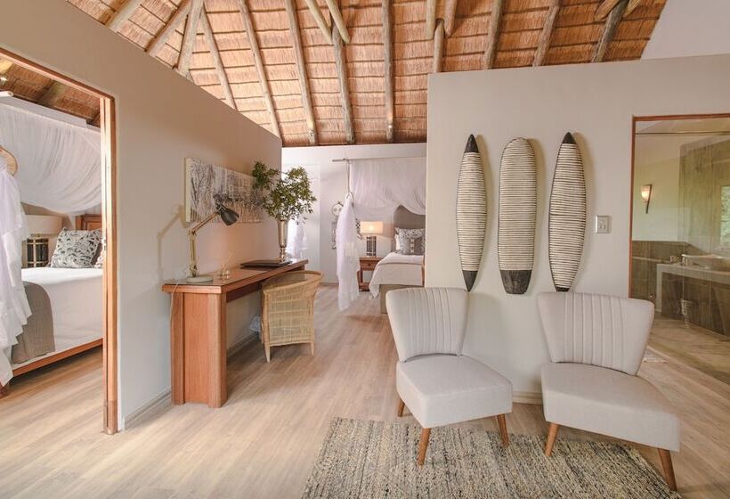 Отель Karongwe Portfolio Karongwe River Lodge