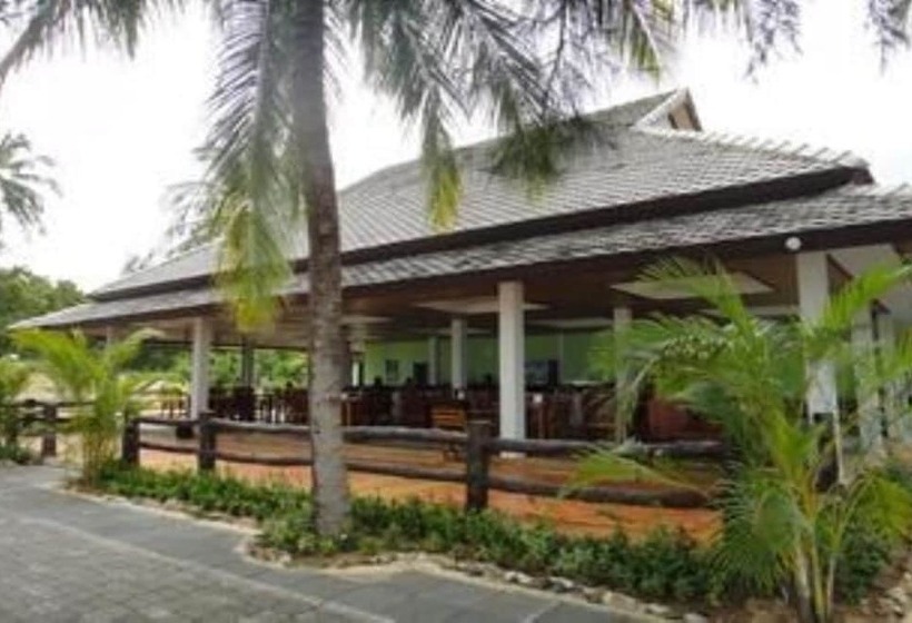 בית מלון כפרי Khanom Sunrise Beach