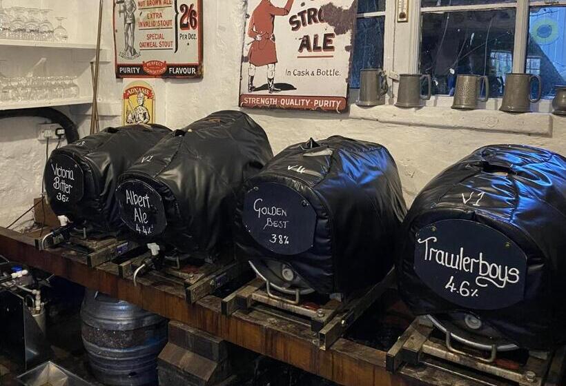 בית מלון כפרי Kings Head Low House