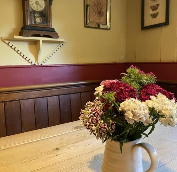 בית מלון כפרי Kings Head Low House