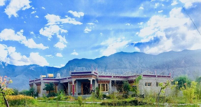 酒店 Lchang Nang Retreat  The House Of Trees