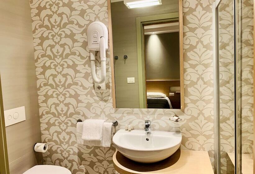 فندق Liane Riccione