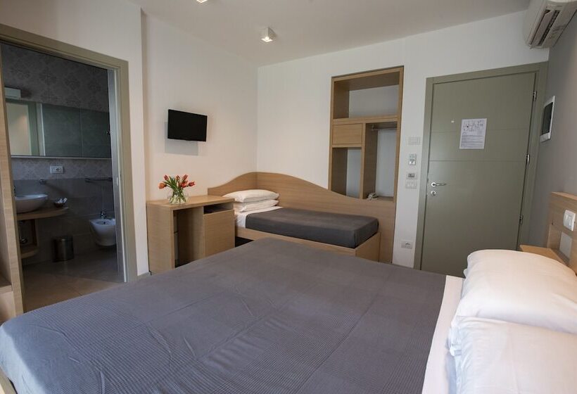 فندق Liane Riccione