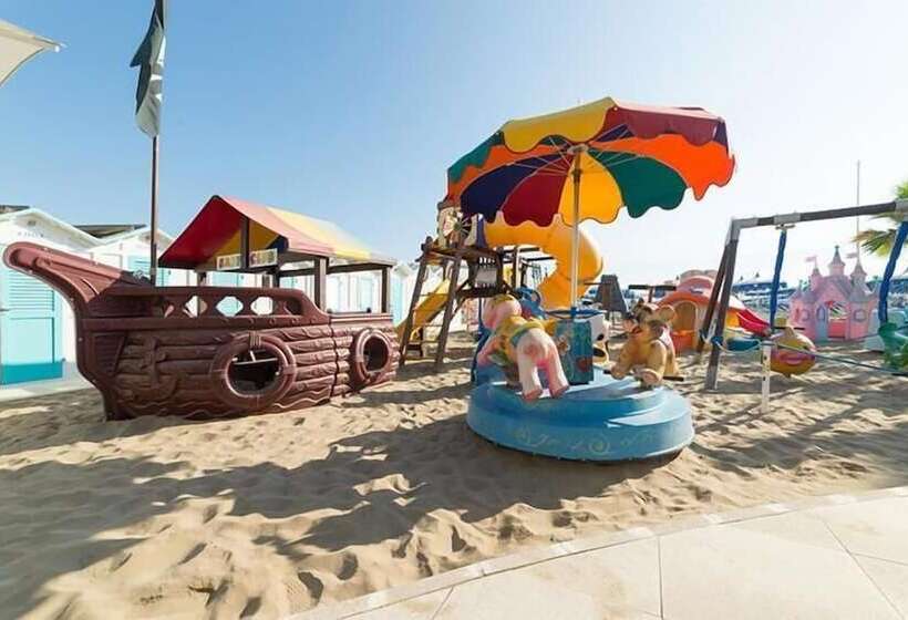 فندق Liane Riccione