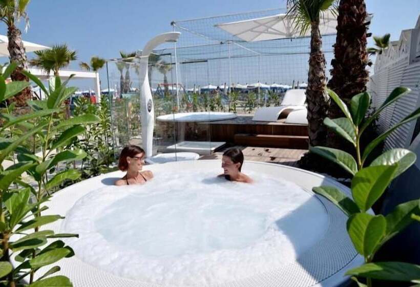 فندق Liane Riccione