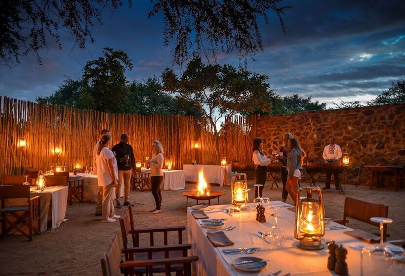 בית מלון כפרי Lion Sands Narina Lodge